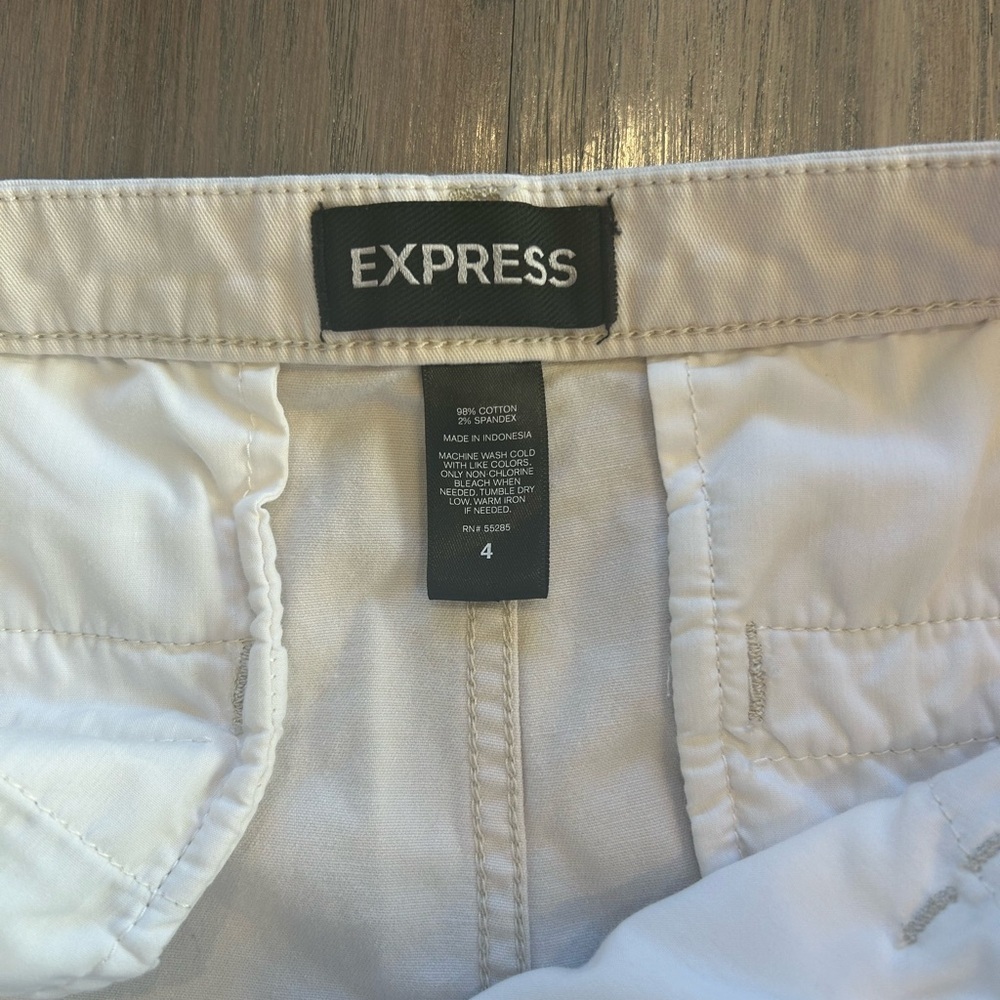 Express Vtg Y2K 90’s Low Rise Micro Mini Shorts Light Khaki 98% Cotton Size 4 - Picture 4 of 9